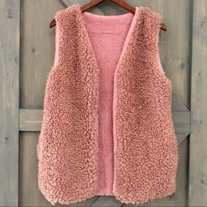 LOF Faux Fur Blush Pink Sherpa Style Vest One Size
